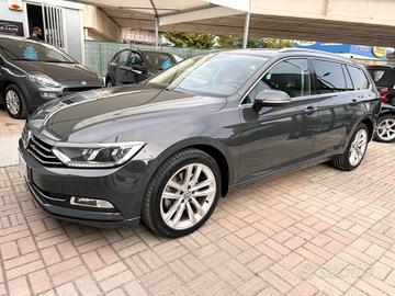 Volkswagen Passat 1.6 TDI DSG - GARANZIA