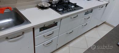 PIANO DI LAVORO TOP IN PIETRA DI QUARZO PER CUCNA