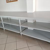 scaffali in legno e alluminio per negozio