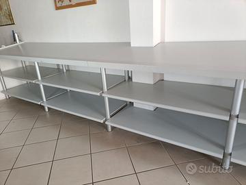 scaffali in legno e alluminio per negozio