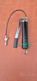 Ingrassatore manuale