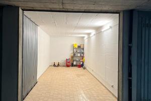 BOX Bergamo Via Recastello 22 - Mq.32