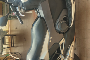 Honda integra 750 ABS DCT