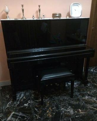 Pianoforte Petrof  corde verticali nero 