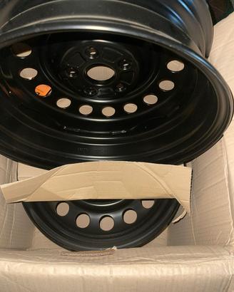 Cerchi in ferro 16” Fiat Sedici / Suzuki SX4
