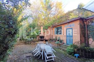 Villa di 150 m² con più di 5 locali a Monterenzio