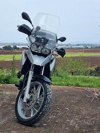 BMW F650 GS 800 Bicilindrica –  con tris GIVI