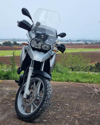BMW F650 GS 800 Bicilindrica –  con tris GIVI