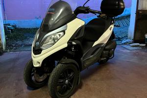Piaggio MP3 300 2024