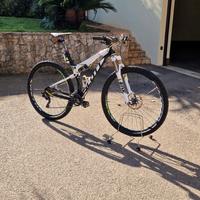 MTB FULL CARBONIO 29