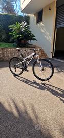 MTB FULL CARBONIO 29