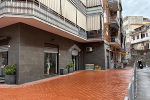 NEGOZIO A CASTELLAMMARE DI STABIA