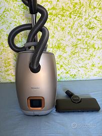 Aspirapolvere miele Guard 1