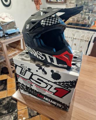 Casco Cross Just1
