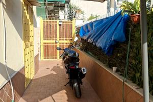 Appartamento con ingresso indipendente, terrazzino