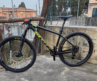mtb scott scale 27.5  carbonio