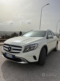 Mercedes Gla