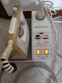 ferro da stiro con caldaia e radio vintage 