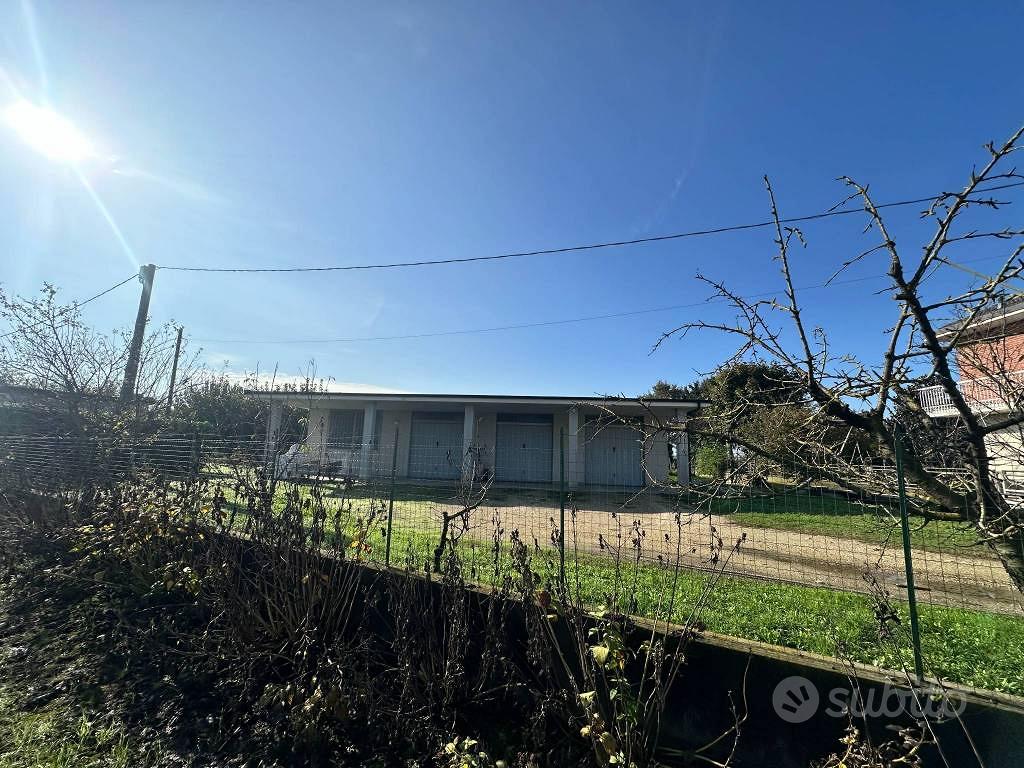 Terreno di 1954 m² a Ceresole Alba - Altro