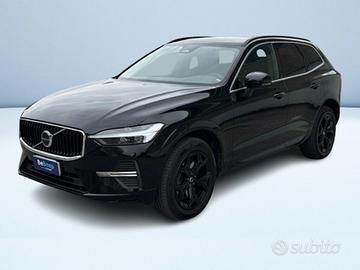 Volvo XC60 2.0 B4 Momentum Pro awd auto