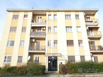 2 LOCALI A STRADELLA