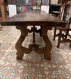 Tavolo “fratino” lombardo con quattro sedie