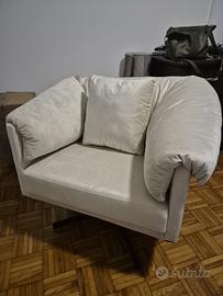 Poltrona e sgabello