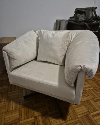 Poltrona e sgabello