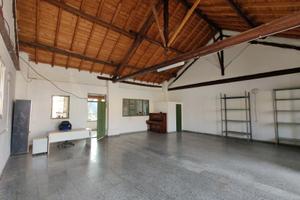 Locale in Via Bardolino, 31