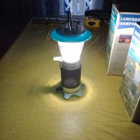 Lampade a batteria a funghetto per campeggio/giard