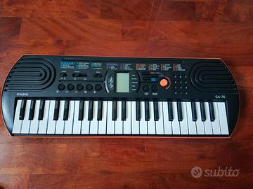 tastiera Casio SA-76 con borsa per trasporto