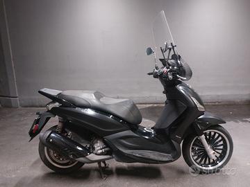 Piaggio Beverly 300 Police