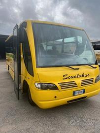 Scuolabus 41 posti