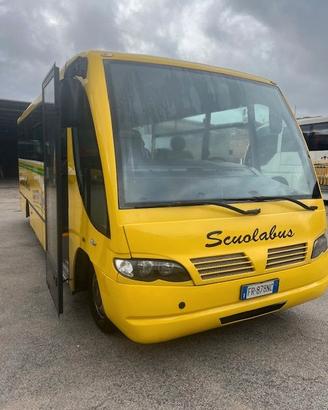 Scuolabus 41 posti