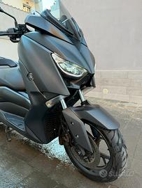 Yamaha xmax 300