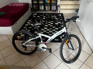 Bici BTwin 24” bianca – 6 velocità – bambini 8-12