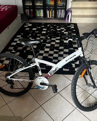 Bici BTwin 24” bianca – 6 velocità – bambini 8-12
