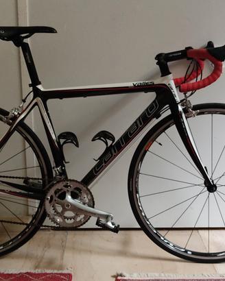 bici da corsa in carbonio