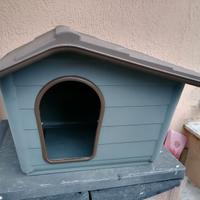 Casa per gatti in palstica