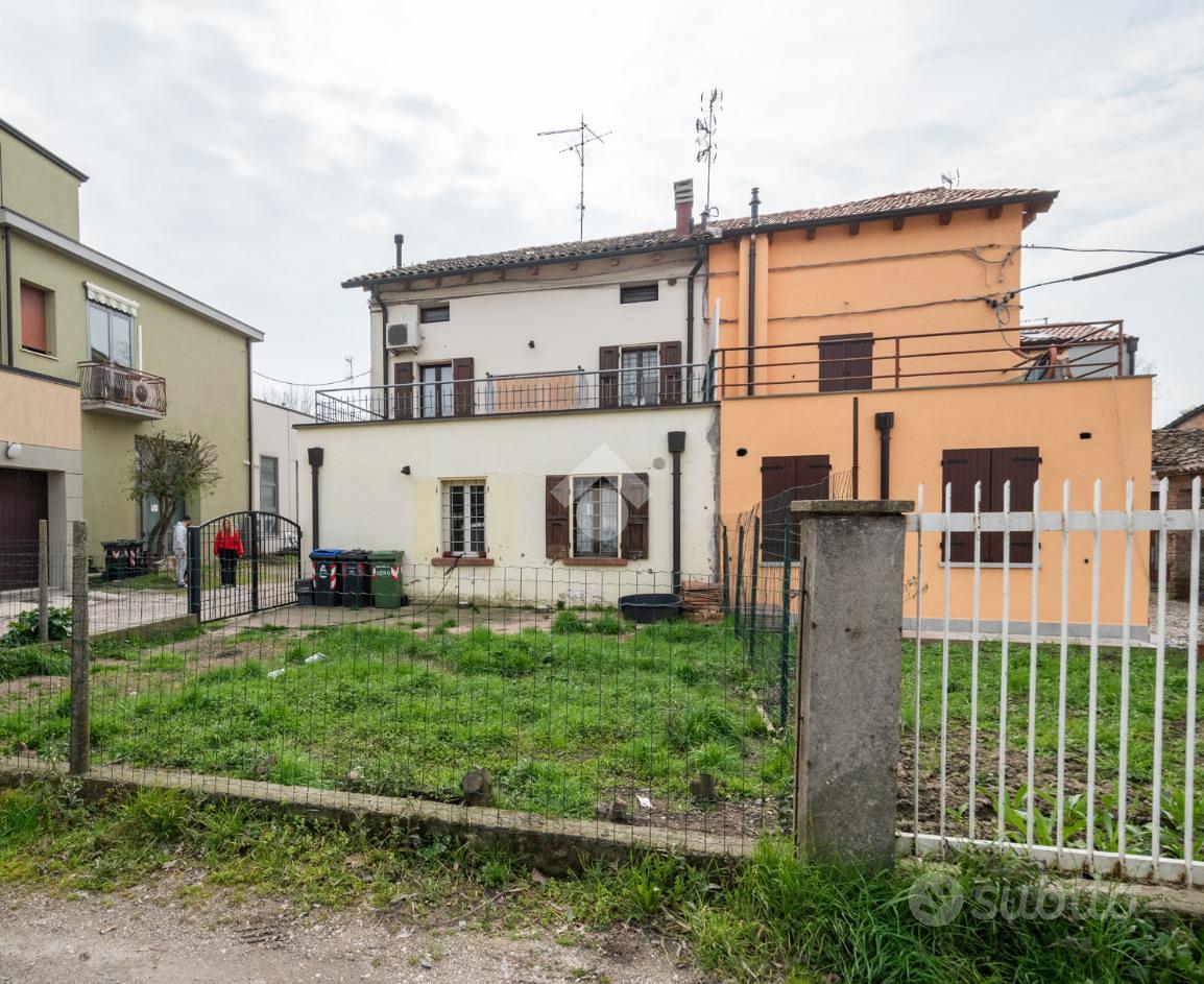 VILLA A SCHIERA A NOVI DI MODENA - Vista 5