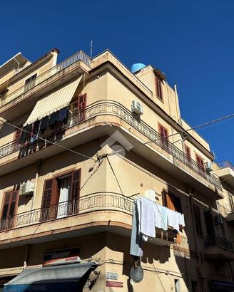 4 LOCALI A BAGHERIA