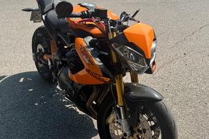 Benelli TNT 899S