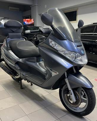 Piaggio X9