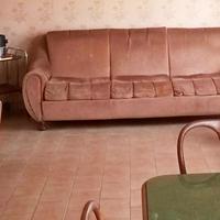 COMODO DIVANO A TRE POSTI CON LETTO