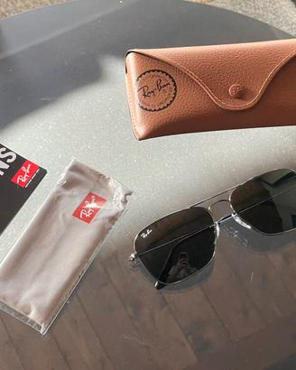 Ray-Ban Caravan RB3136