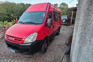 Iveco Daily 9 posti