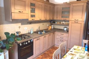 Appartamento tricamere in bifamiliare