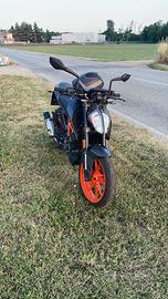 KTM DUKE 125 black edition