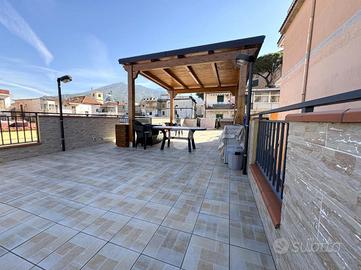 3 LOCALI A MASSA DI SOMMA