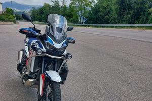 Africa Twin 1100 es dct